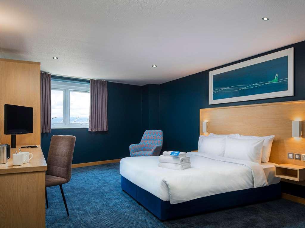 Travelodge Frimley Zimmer foto